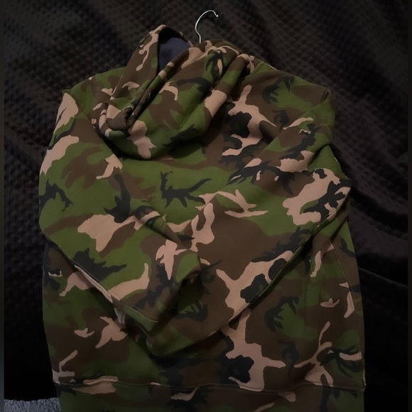Polo Ralph Lauren camo hoodie - Picture 3 of 3